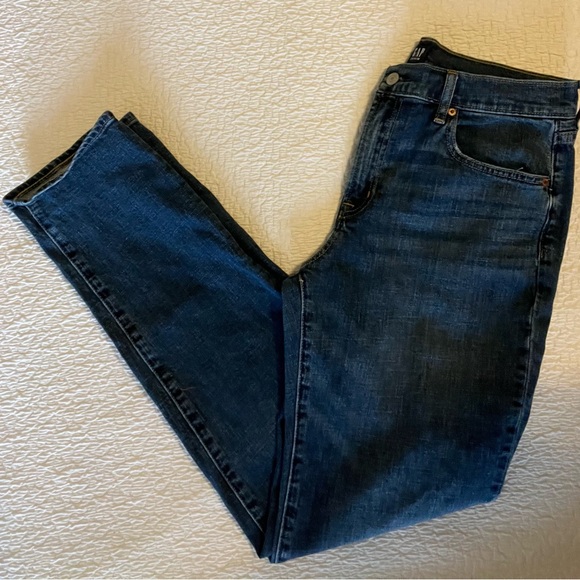 GAP Women's Medium Blue Straight Denim Jeans Mid Rise - Picture 6 of 10